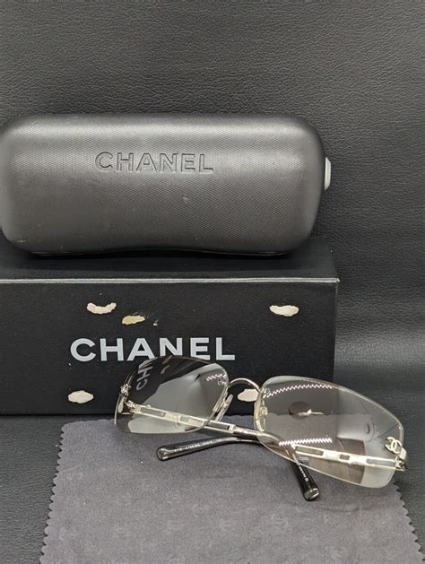 Chanel Sunglass 4113 c.124/8g 65 ︎15 120 Coco Mark Rimless 